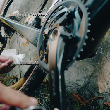 Lingette Bike7 Fast Wipes sur la transmission