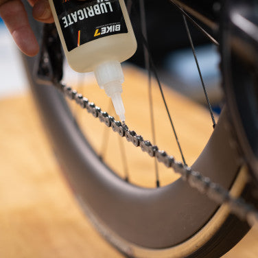 Chaîne lubrifiée avec Bike7 Lubricate Oil